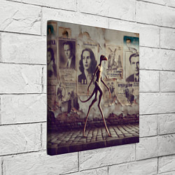 Холст квадратный Пришелец идёт вдоль стены с рваными афишами, цвет: 3D-принт — фото 2