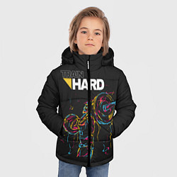 Куртка зимняя для мальчика Train hard, цвет: 3D-черный — фото 2