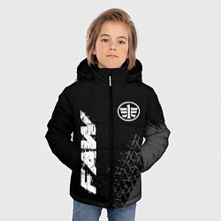 Куртка зимняя для мальчика FAW speed на темном фоне со следами шин: надпись,, цвет: 3D-черный — фото 2