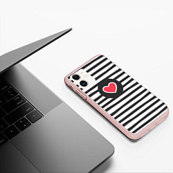 Чехол iPhone 11 матовый Сердце в полоску, цвет: 3D-светло-розовый — фото 2