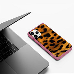 Чехол iPhone 11 Pro матовый Шкура леопарда, цвет: 3D-малиновый — фото 2