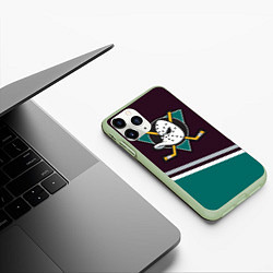 Чехол iPhone 11 Pro матовый Anaheim Ducks, цвет: 3D-салатовый — фото 2