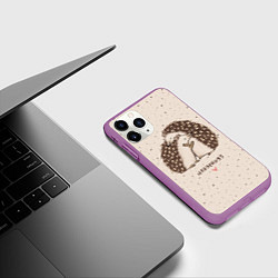 Чехол iPhone 11 Pro матовый Влюбленные ежики, цвет: 3D-фиолетовый — фото 2