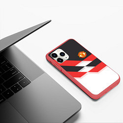 Чехол iPhone 11 Pro матовый Manchester United: Stipe, цвет: 3D-красный — фото 2