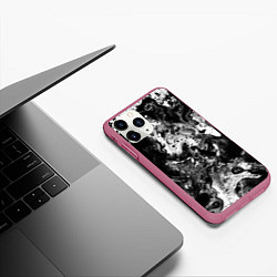 Чехол iPhone 11 Pro матовый Чёрная краска, цвет: 3D-малиновый — фото 2