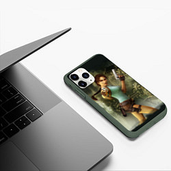 Чехол iPhone 11 Pro матовый TOMB RAIDER, цвет: 3D-темно-зеленый — фото 2