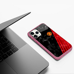 Чехол iPhone 11 Pro матовый FC Manchester United: Abstract, цвет: 3D-малиновый — фото 2