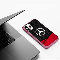 Чехол iPhone 11 Pro матовый Mercedes Benz: Grey Carbon, цвет: 3D-малиновый — фото 2
