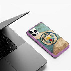 Чехол iPhone 11 Pro матовый FC Man City: Old Style, цвет: 3D-фиолетовый — фото 2