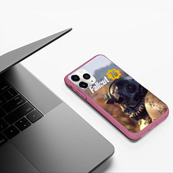 Чехол iPhone 11 Pro матовый Fallout 76, цвет: 3D-малиновый — фото 2