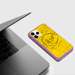 Чехол iPhone 11 Pro матовый 21 Pilots: Yellow Grunge, цвет: 3D-фиолетовый — фото 2