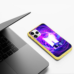 Чехол iPhone 11 Pro матовый BTS: Violet Neon, цвет: 3D-желтый — фото 2