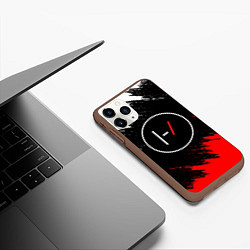 Чехол iPhone 11 Pro матовый 21 Pilots: Black & Red, цвет: 3D-коричневый — фото 2