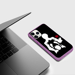 Чехол iPhone 11 Pro матовый Рюк в свете, цвет: 3D-фиолетовый — фото 2