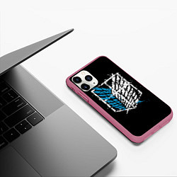 Чехол iPhone 11 Pro матовый АТАКА ТИТАНОВ, цвет: 3D-малиновый — фото 2