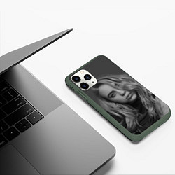 Чехол iPhone 11 Pro матовый BILLIE EILISH, цвет: 3D-темно-зеленый — фото 2