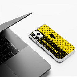 Чехол iPhone 11 Pro матовый BILLIE EILISH x LV Yellow, цвет: 3D-белый — фото 2