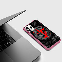 Чехол iPhone 11 Pro матовый DOOM, цвет: 3D-малиновый — фото 2