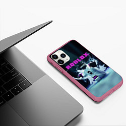 Чехол iPhone 11 Pro матовый ROBLOX, цвет: 3D-малиновый — фото 2