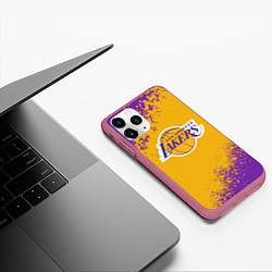 Чехол iPhone 11 Pro матовый LA LAKERS KOBE BRYANT, цвет: 3D-малиновый — фото 2