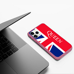 Чехол iPhone 11 Pro матовый Queen, цвет: 3D-малиновый — фото 2