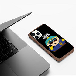 Чехол iPhone 11 Pro матовый South Park Картман полицейский, цвет: 3D-коричневый — фото 2