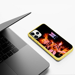 Чехол iPhone 11 Pro матовый BTS, цвет: 3D-желтый — фото 2