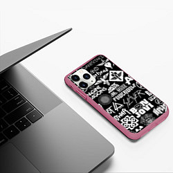 Чехол iPhone 11 Pro матовый ЛОГОТИПЫ РОК ГРУПП, цвет: 3D-малиновый — фото 2