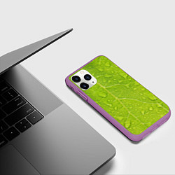 Чехол iPhone 11 Pro матовый Листок с росой, цвет: 3D-фиолетовый — фото 2