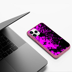 Чехол iPhone 11 Pro матовый Чёрная магия, цвет: 3D-малиновый — фото 2