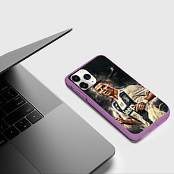 Чехол iPhone 11 Pro матовый Криштиану Роналду Ювентус, цвет: 3D-фиолетовый — фото 2