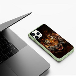 Чехол iPhone 11 Pro матовый ЯРОСТЬ ТИГРА, цвет: 3D-салатовый — фото 2