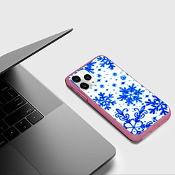 Чехол iPhone 11 Pro матовый Белая Зима, цвет: 3D-малиновый — фото 2