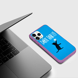 Чехол iPhone 11 Pro матовый Дайте танк Киса, цвет: 3D-фиолетовый — фото 2