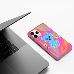 Чехол iPhone 11 Pro матовый POPPY PLAYTIME - МАЛЫШ ХАГГИ ВАГГИ, цвет: 3D-малиновый — фото 2