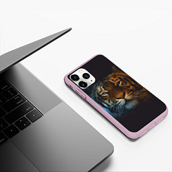 Чехол iPhone 11 Pro матовый Тигр с голубыми глазами, цвет: 3D-розовый — фото 2