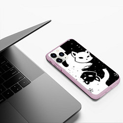 Чехол iPhone 11 Pro матовый Новогодние два кота кувыркаются, цвет: 3D-розовый — фото 2