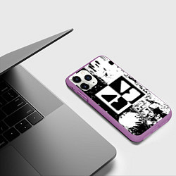 Чехол iPhone 11 Pro матовый GEOMETRY DASH BLACK & WHITE SMILE, цвет: 3D-фиолетовый — фото 2