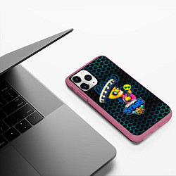 Чехол iPhone 11 Pro матовый Поко Poco BRAWL STARS соты, цвет: 3D-малиновый — фото 2