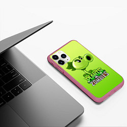 Чехол iPhone 11 Pro матовый Plants vs Zombies - Горохострел, цвет: 3D-малиновый — фото 2