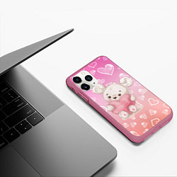 Чехол iPhone 11 Pro матовый Милый мишка в сердечках, цвет: 3D-малиновый — фото 2