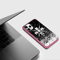 Чехол iPhone 11 Pro матовый Noize mc брызги, цвет: 3D-малиновый — фото 2