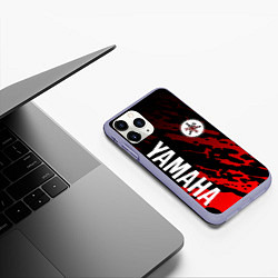 Чехол iPhone 11 Pro матовый Yamaha - Красные пятна, цвет: 3D-светло-сиреневый — фото 2