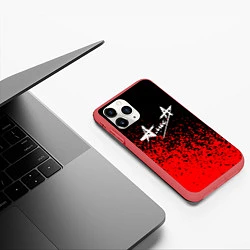 Чехол iPhone 11 Pro матовый Алиса красные брызги, цвет: 3D-красный — фото 2