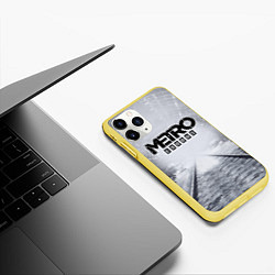 Чехол iPhone 11 Pro матовый METRO ЛОГОТИП, цвет: 3D-желтый — фото 2