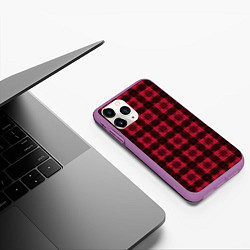Чехол iPhone 11 Pro матовый Красно-черный узор в клетку шотландка, цвет: 3D-фиолетовый — фото 2