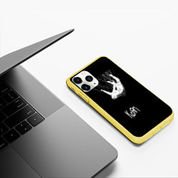 Чехол iPhone 11 Pro матовый KoЯn Korn, цвет: 3D-желтый — фото 2
