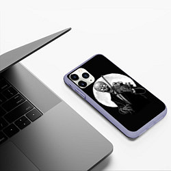 Чехол iPhone 11 Pro матовый Скелет скрипач под полной луной, цвет: 3D-светло-сиреневый — фото 2