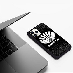 Чехол iPhone 11 Pro матовый Daewoo с потертостями на темном фоне, цвет: 3D-черный — фото 2