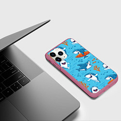Чехол iPhone 11 Pro матовый Прикольные акулята - паттерн, цвет: 3D-малиновый — фото 2